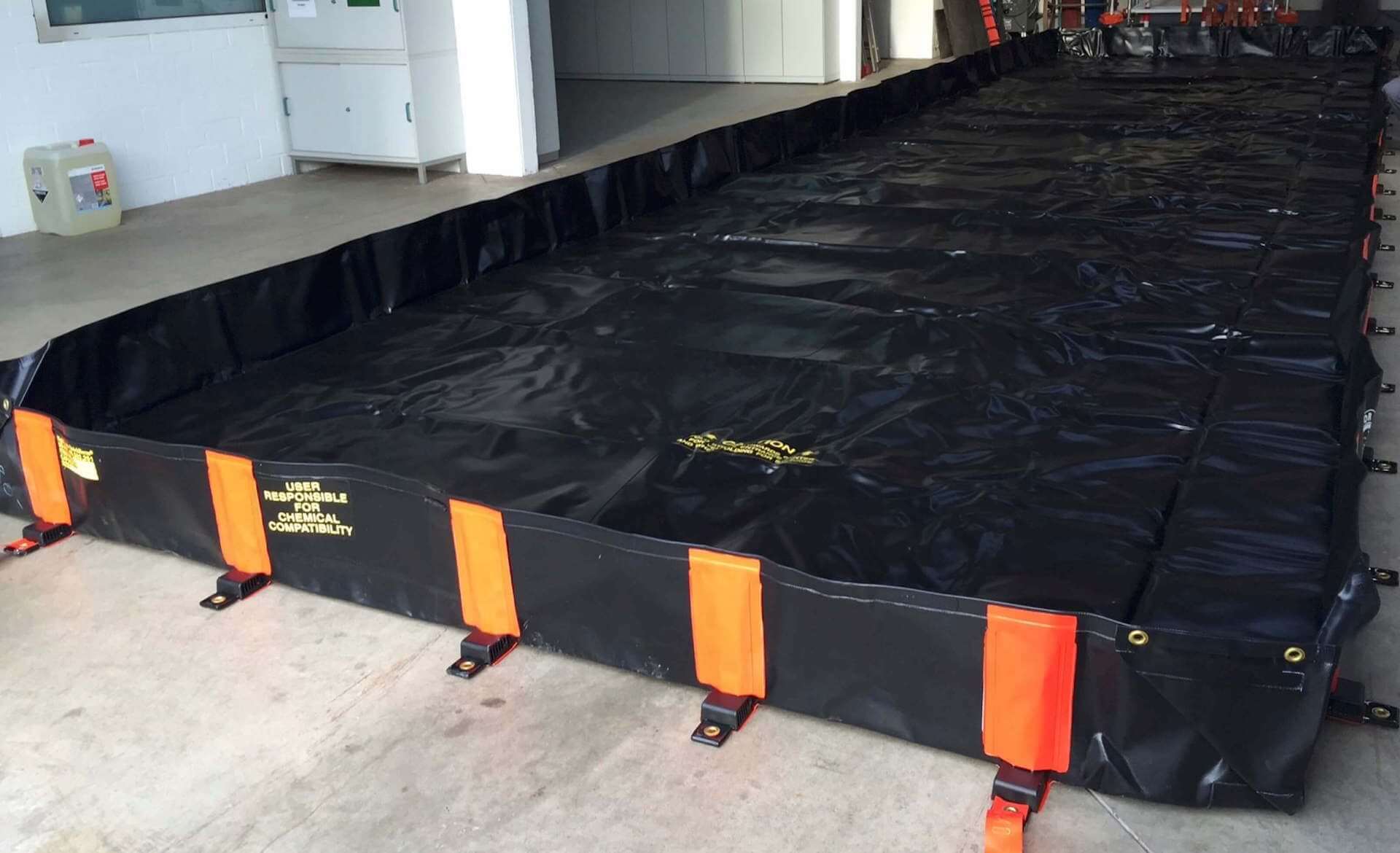 Auffangwanne für 70 Kubikmeter Tank